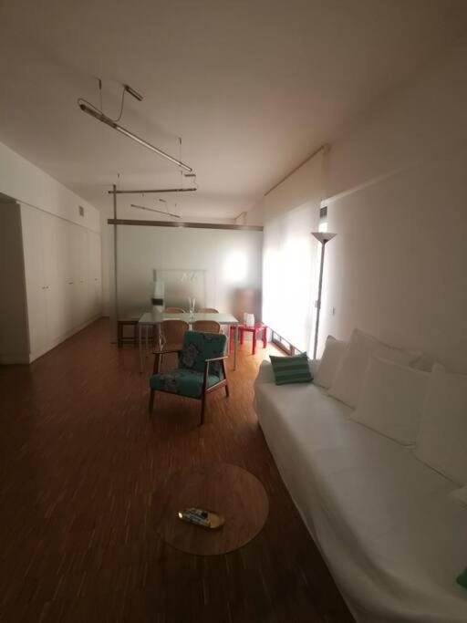 New Cosy Apartment Near To Petruzzelli Theatre Bari Kültér fotó