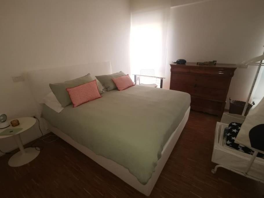 New Cosy Apartment Near To Petruzzelli Theatre Bari Kültér fotó