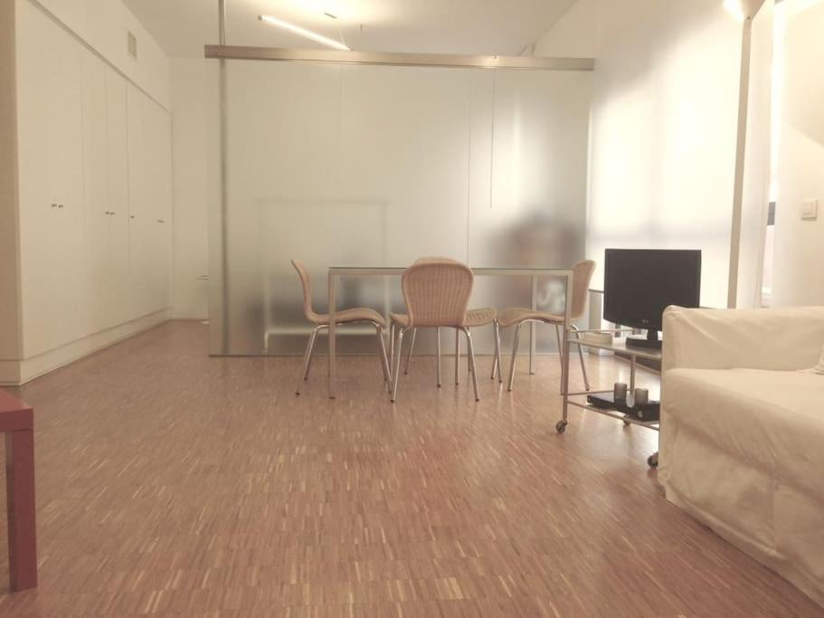 New Cosy Apartment Near To Petruzzelli Theatre Bari Kültér fotó